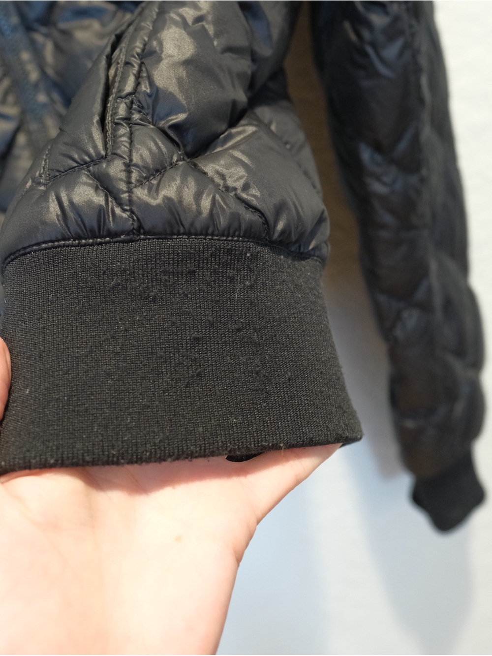 Aritzia TNA League Goose Down Bomber Quilted Jacket Women’s Size XS Black - Picture 9 of 9